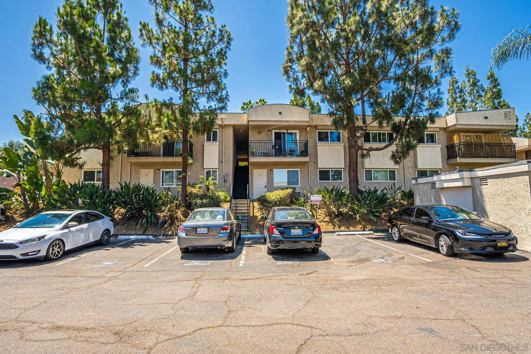 a car parked in front of a building
