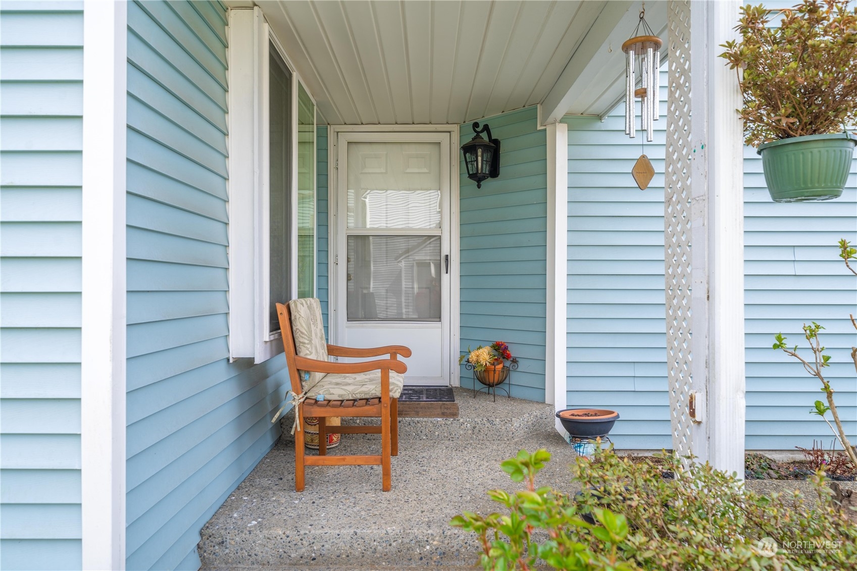 925 South 310th Place Federal Way, WA 98003 - Photo 15 of 39 a backyard of a house with outdoor seating