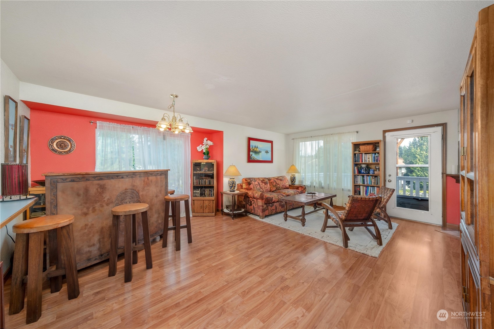 925 South 310th Place Federal Way, WA 98003 - Photo 16 of 39 a living room with furniture and wooden floor