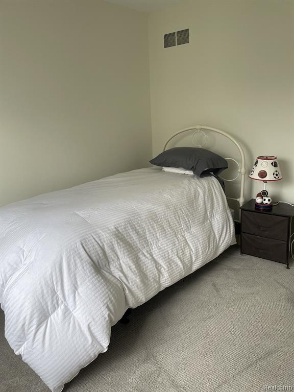 3235 Lynhurst Court Rochester, MI 48306 - Photo 9 of 15