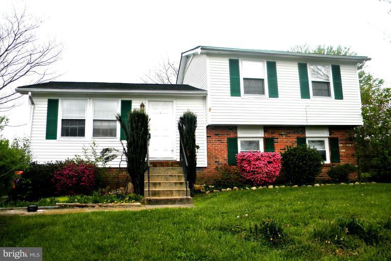 10403 Gordon Road Spotsylvania, VA 22553 - Photo 1 of 11 Exterior (Front)