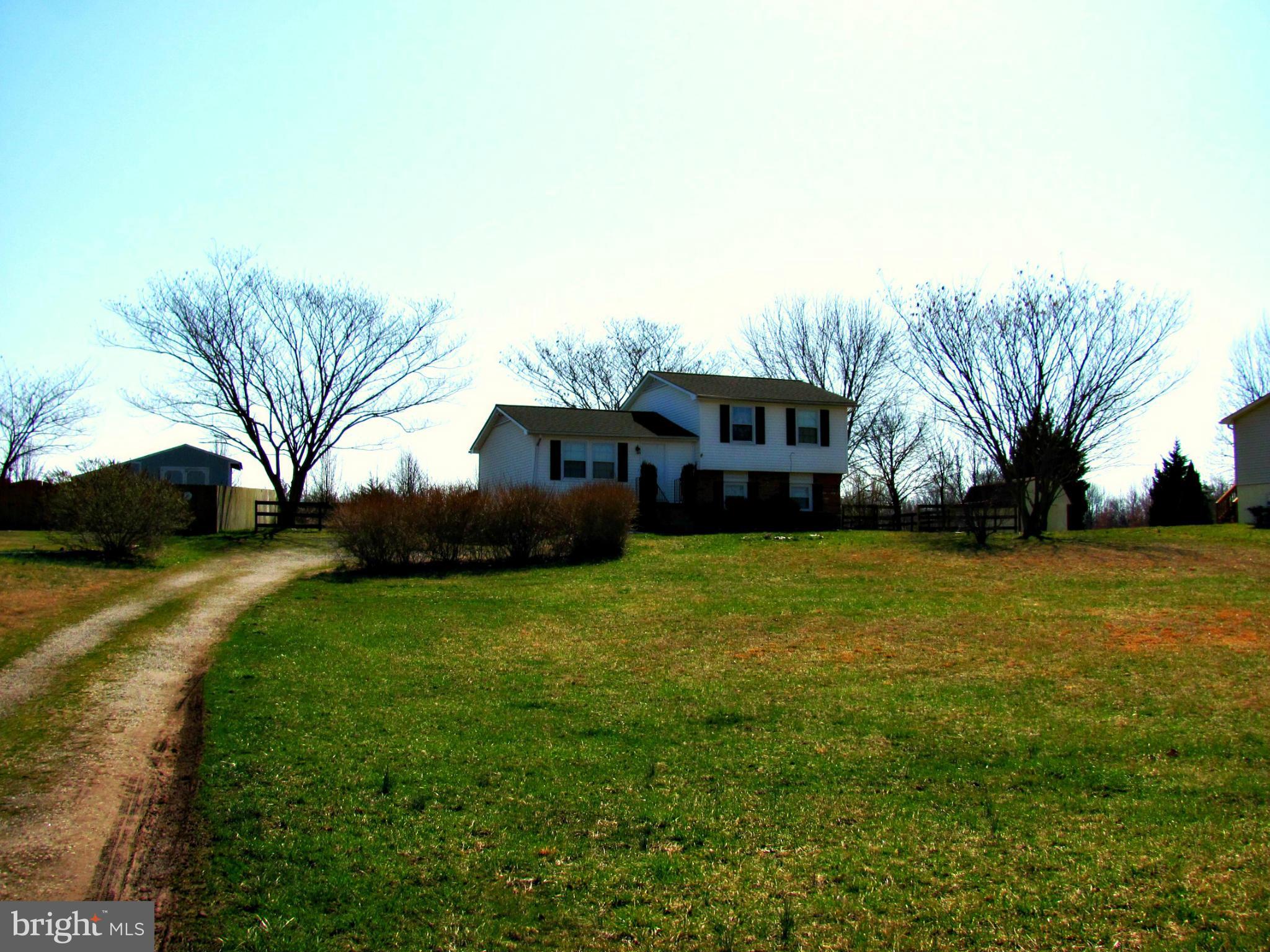10403 Gordon Road Spotsylvania, VA 22553 - Photo 11 of 11 Exterior (Front)
