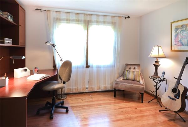 24 Langdon Road Wayland, MA 01778 - Photo 9 of 20 Gallery Image 9