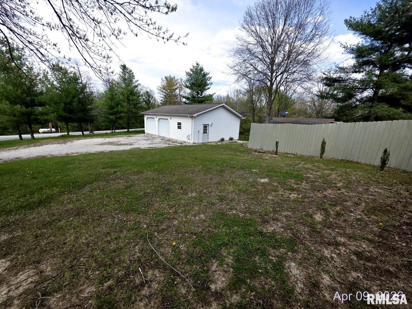 106 Victory Lane Woodson, IL 62695 - Photo 4 of 25