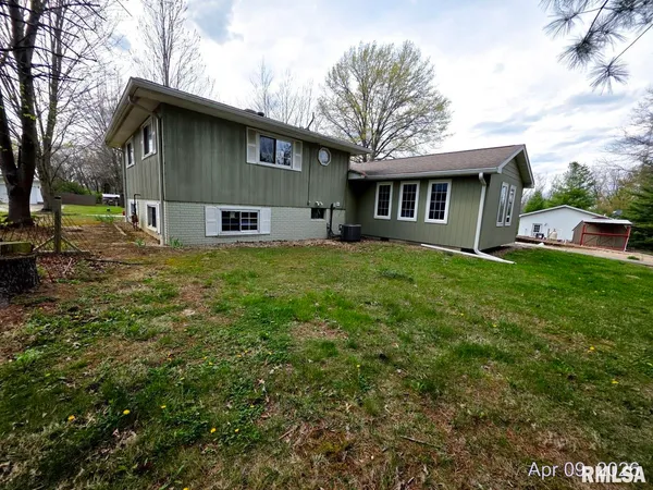 $181,500 | 106 Victory Lane, Woodson, IL 62695
