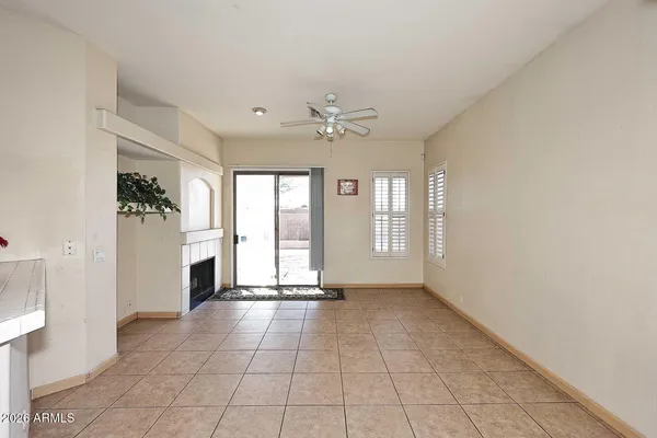 $459,000 | 3371 West Via Del Sol Drive, Phoenix, AZ 85027