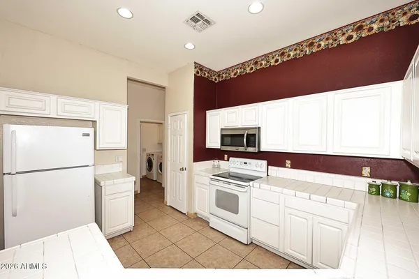 $459,000 | 3371 West Via Del Sol Drive, Phoenix, AZ 85027