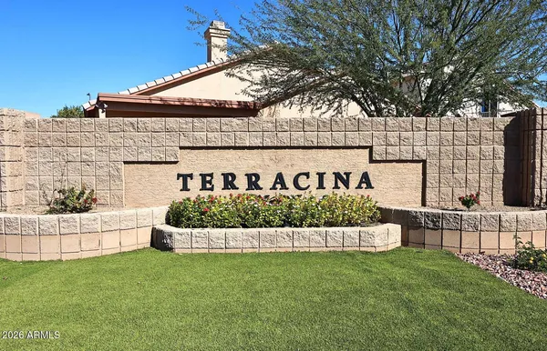 $459,000 | 3371 West Via Del Sol Drive, Phoenix, AZ 85027