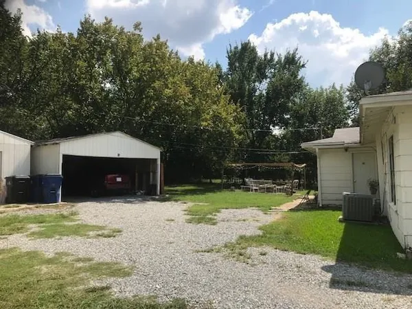 $1,400 | 10 Pershing Drive, Unit A, Denison, TX 75020