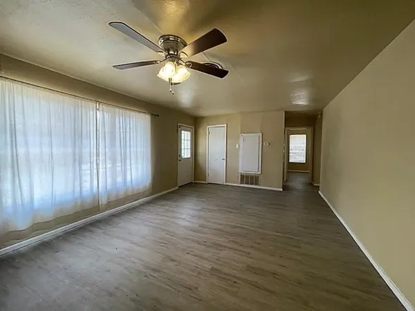 $1,400 | 10 Pershing Drive, Unit A, Denison, TX 75020