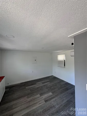 $950 | 261 Linden Avenue Southwest, Concord, NC 28027