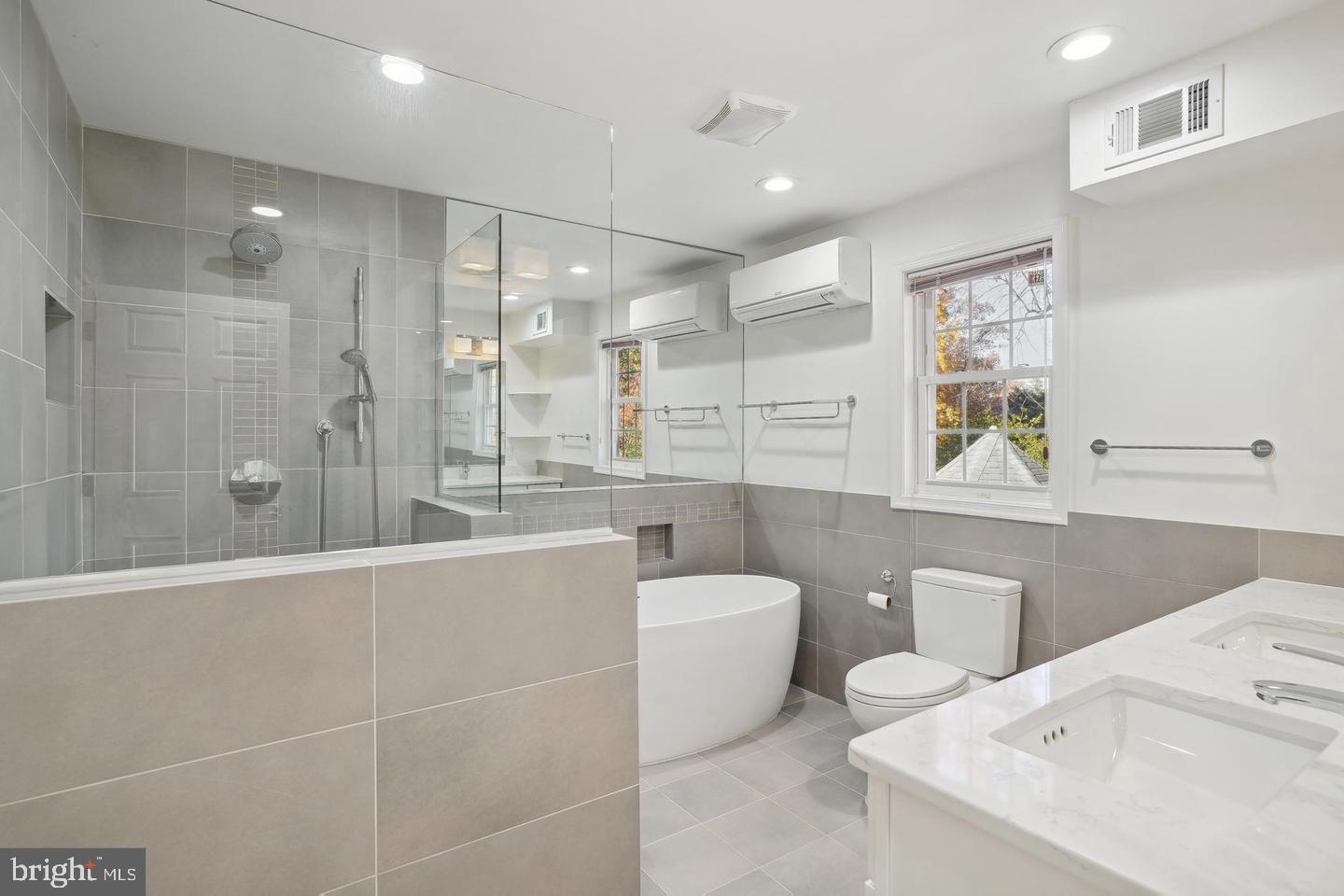 9912 Hall Road Potomac, MD 20854 - Photo 10 of 15 Beautifully renovated Primary Bath