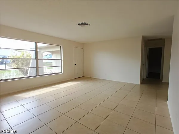 $1,850 | 1815 Southeast 11th Avenue, Cape Coral, FL 33990