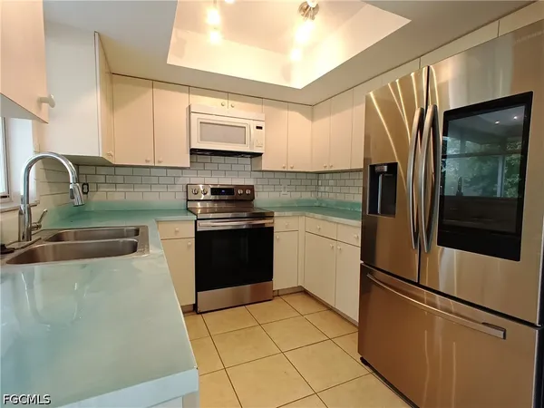 $1,850 | 1815 Southeast 11th Avenue, Cape Coral, FL 33990