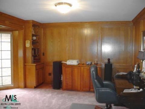 1644 Newcastle Drive Rochester, MI 48306 - Photo 8 of 9 844034-7.JPG