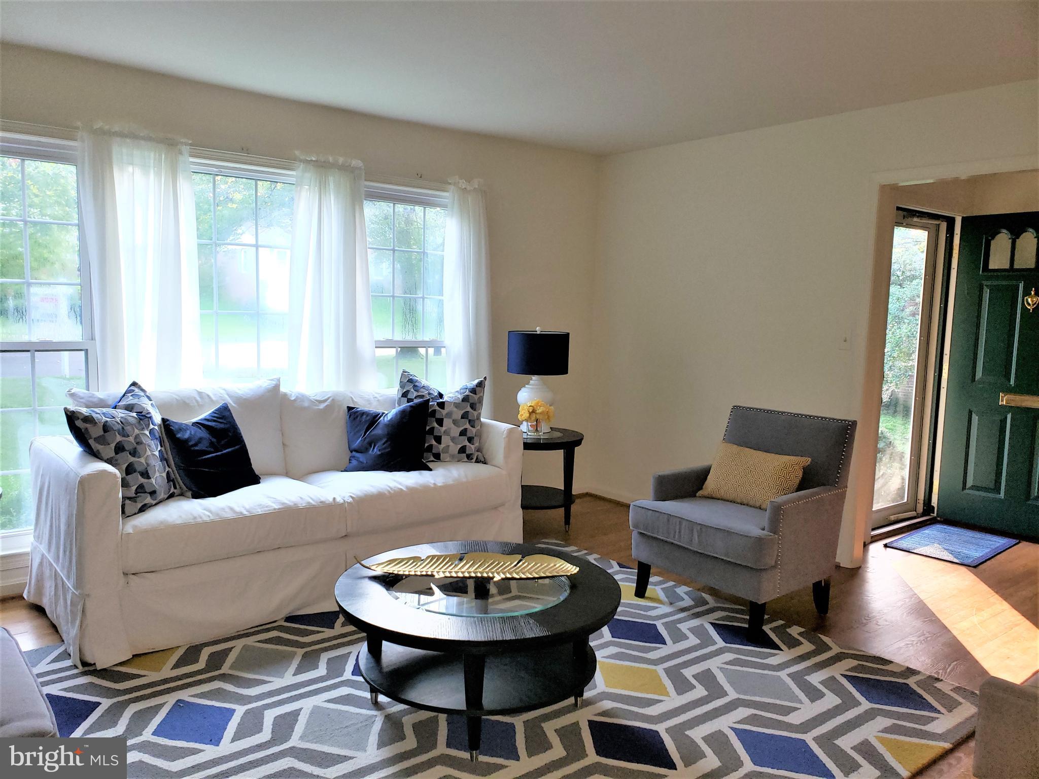 8412 Jeb Stuart Road Potomac, MD 20854 - Photo 1 of 25 Spacious Living Room