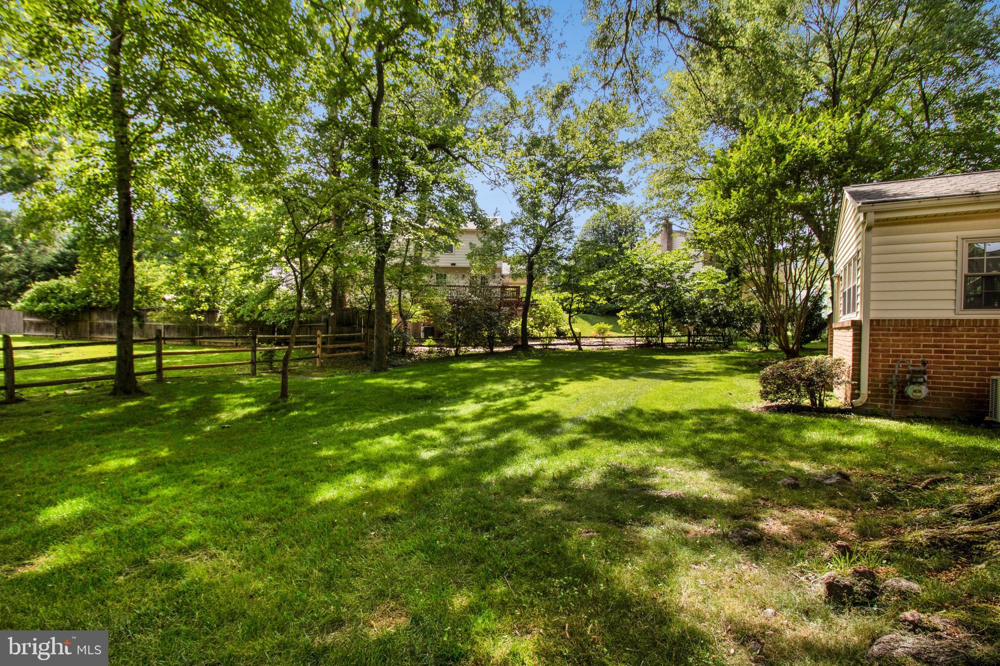 8412 Jeb Stuart Road Potomac, MD 20854 - Photo 23 of 25 1/4 Acre Lot in the Cul-de-Sac