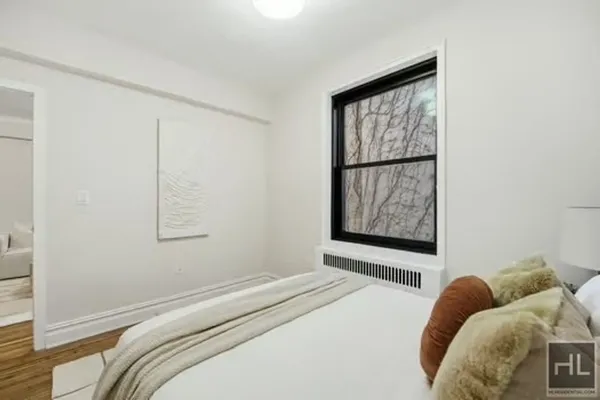 $1,149,000 | 160 East 3rd Street, Unit 2F | East Village