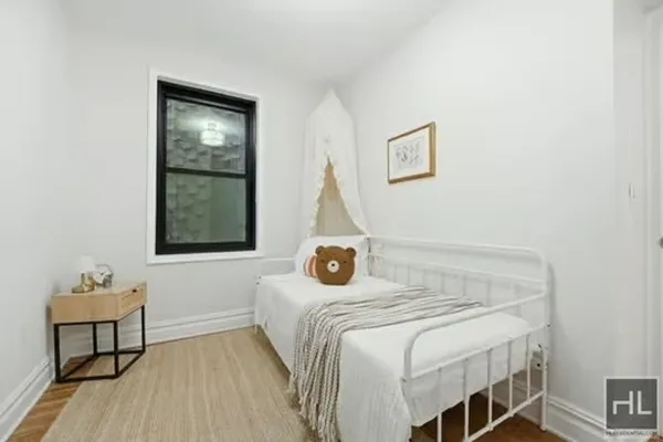 $1,149,000 | 160 East 3rd Street, Unit 2F | East Village