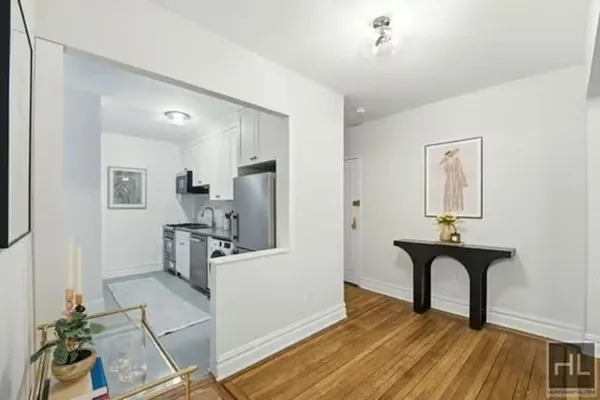 $1,149,000 | 160 East 3rd Street, Unit 2F | East Village