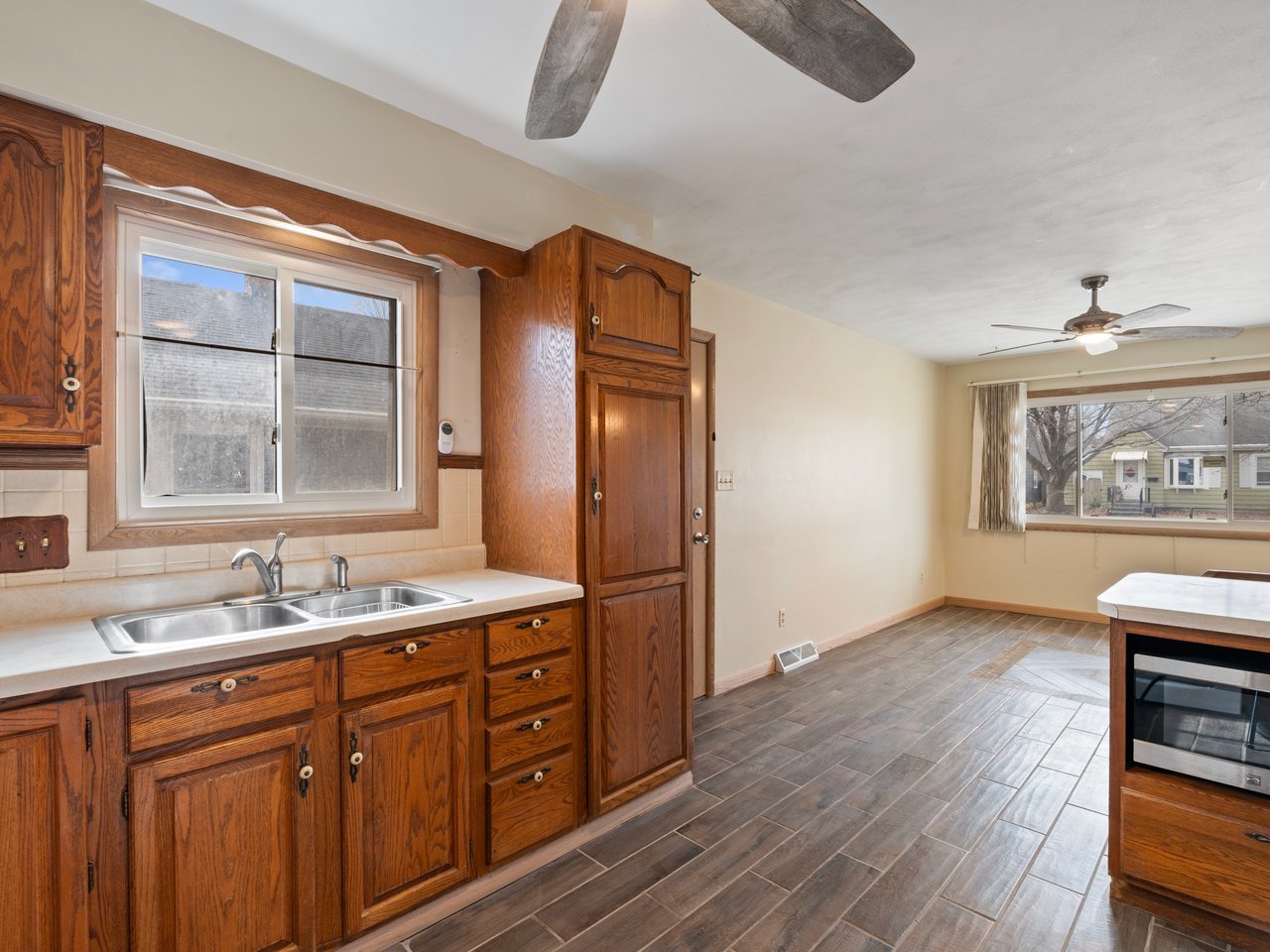 2350 31st Street Moline, IL 61265 - Photo 18 of 46