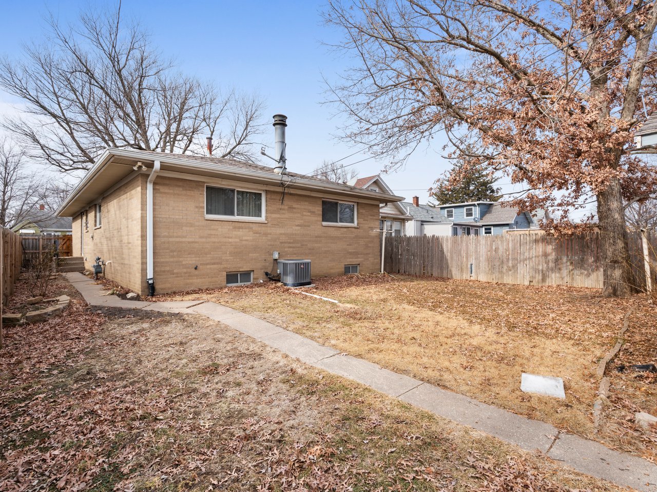 2350 31st Street Moline, IL 61265 - Photo 41 of 46