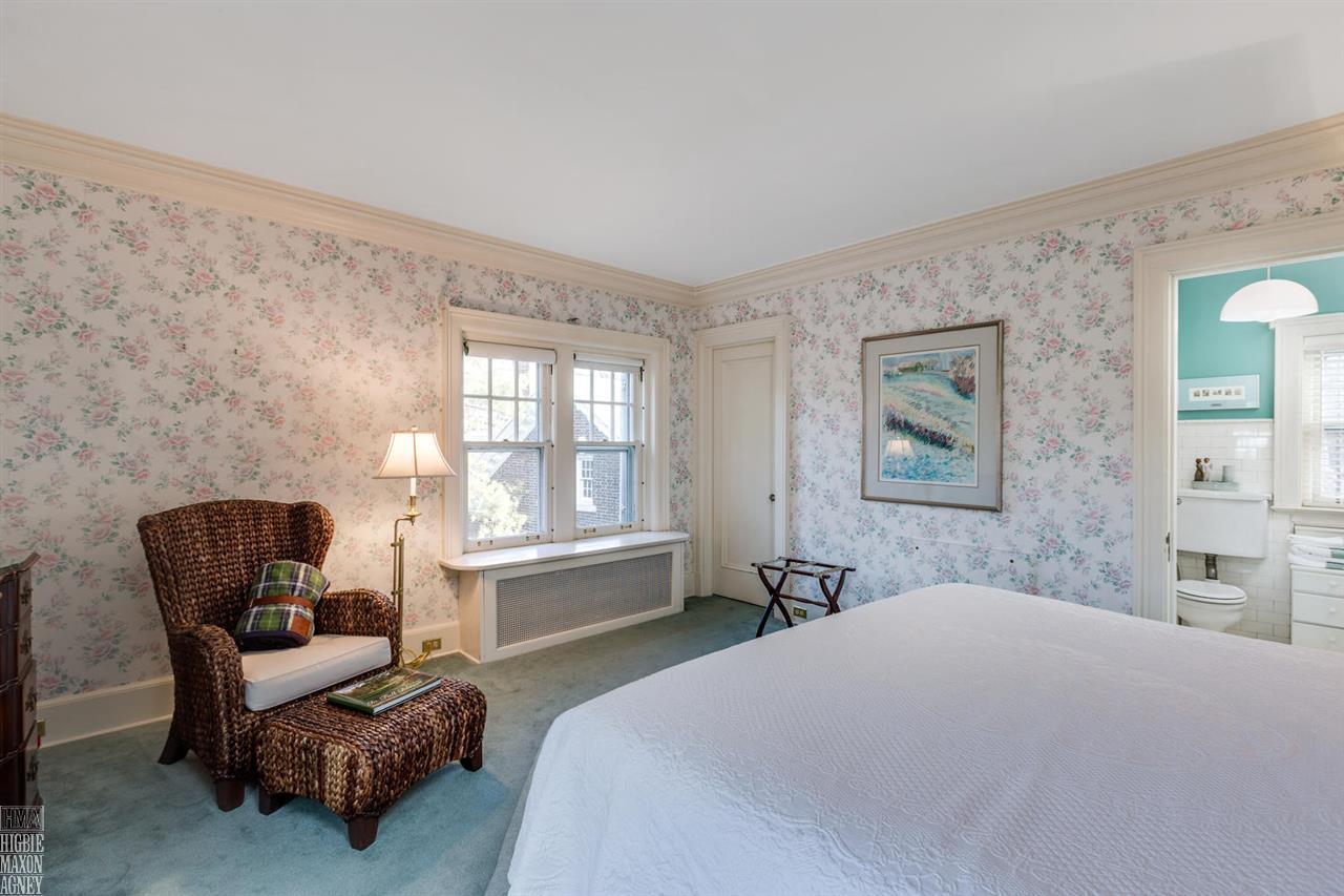 1014 Bishop Road Grosse Pointe, MI 48230 - Photo 30 of 44 31368577-29.JPG