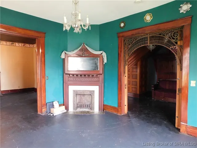 $199,900 | 225 West Oak Street, Campbellsburg, IN 47108