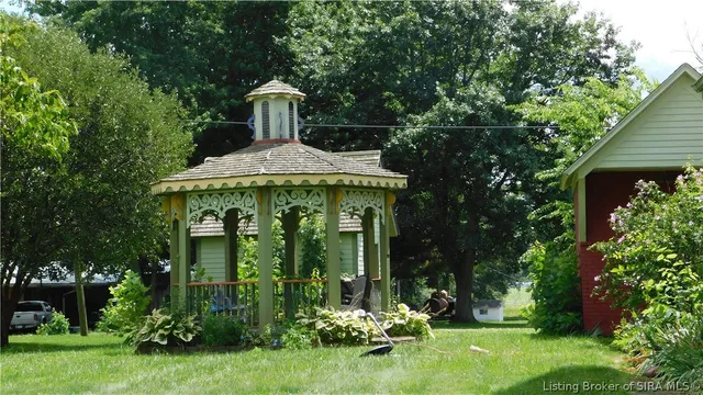 $199,900 | 225 West Oak Street, Campbellsburg, IN 47108