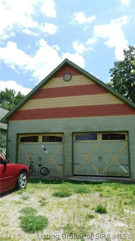 $199,900 | 225 West Oak Street, Campbellsburg, IN 47108