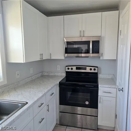 $1,300 | 1818 Southwest Santa Barbara Place, Unit 2, Cape Coral, FL 33991