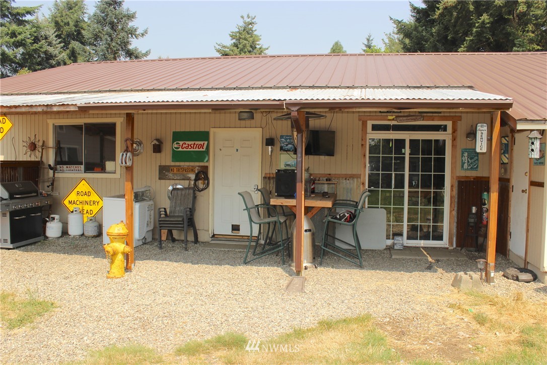 17734 Cyrus Lane Southwest Rochester, WA 98579 - Photo 11 of 24 Gallery Image 11