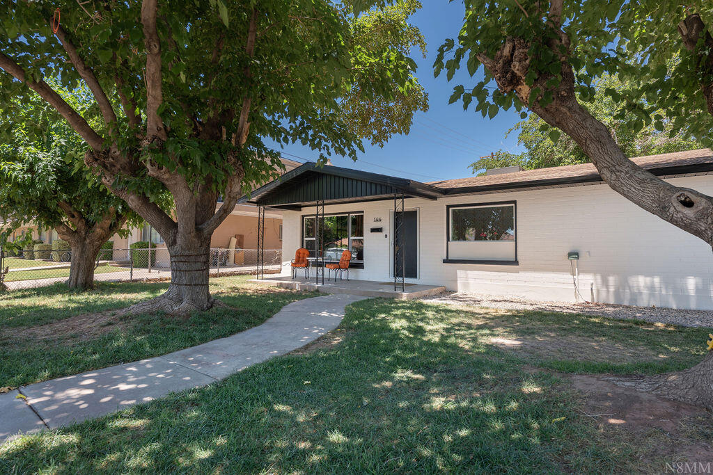 144 West 300 S Street St. George, UT 84770 - Photo 3 of 46 DSC07048