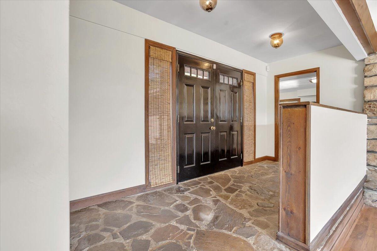 5952 Saddleridge Road Roanoke, VA 24018 - Photo 5 of 48 05-5952 Saddleridge Rd_05