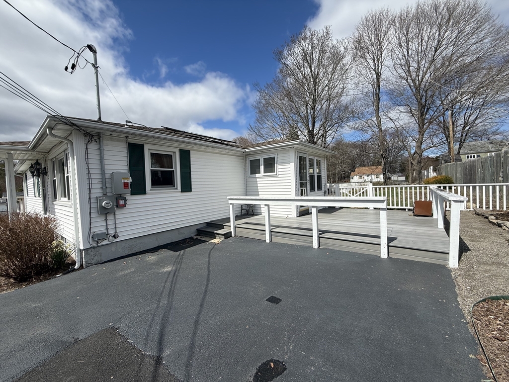 6 Riebe Avenue Webster, MA 01570 - Photo 3 of 34