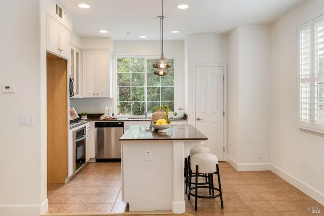 $1,115,000 | 1051 Sapphire Terrace, Union City, CA 94587