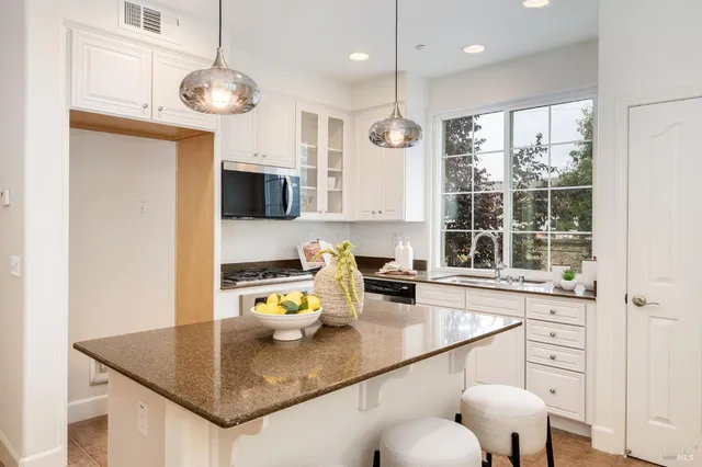 $1,115,000 | 1051 Sapphire Terrace, Union City, CA 94587