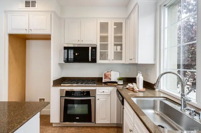 $1,115,000 | 1051 Sapphire Terrace, Union City, CA 94587