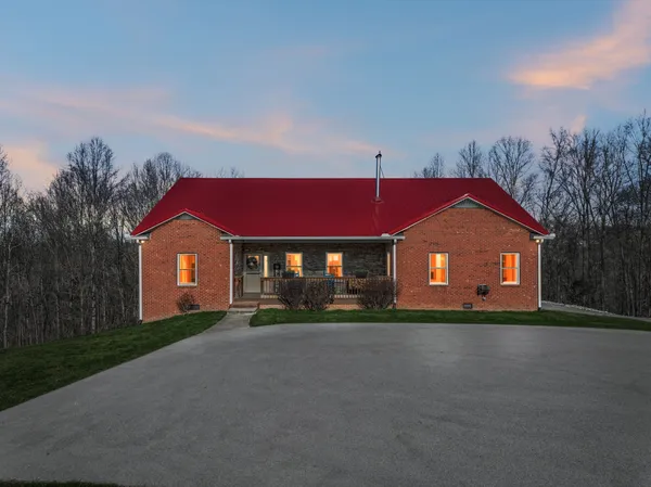 $779,000 | 9200 Dobbs Cemetery Road, Baxter, TN 38544