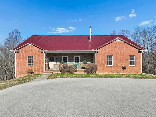 $789,000 | 9200 Dobbs Cemetery Road, Baxter, TN 38544