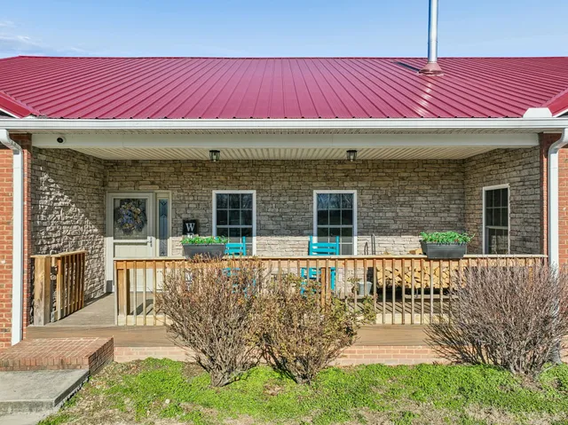 $789,000 | 9200 Dobbs Cemetery Road, Baxter, TN 38544