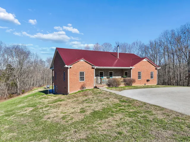 $789,000 | 9200 Dobbs Cemetery Road, Baxter, TN 38544
