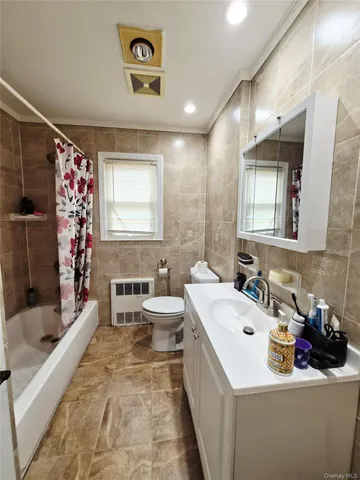 $695,000 | 225 East Mineola Avenue, Valley Stream, NY 11580