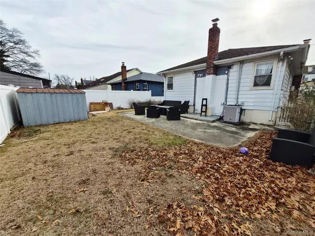 $695,000 | 225 East Mineola Avenue, Valley Stream, NY 11580