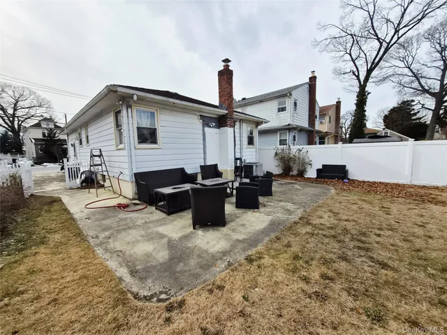 $695,000 | 225 East Mineola Avenue, Valley Stream, NY 11580