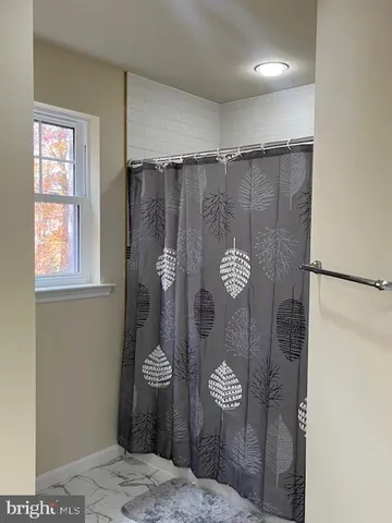 $599,990 | 5 Tioga Drive, Hazleton, PA 18202