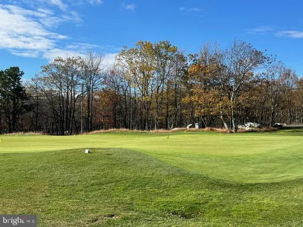 $549,900 | 5 Tioga Drive, Hazleton, PA 18202