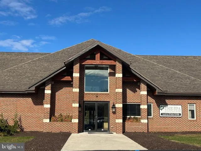 $599,990 | 5 Tioga Drive, Hazleton, PA 18202