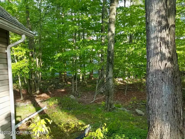 $214,900 | 4517 Briarcliff Terrace, Tobyhanna, PA 18466