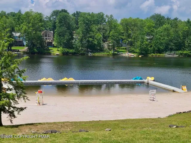 $214,900 | 4517 Briarcliff Terrace, Tobyhanna, PA 18466